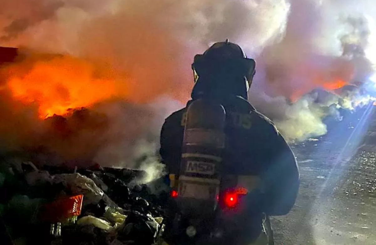Bomberos gastó 15 millones por incendio en Antofagasta: acusan que municipio recortó su presupuesto