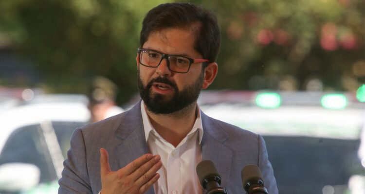 Boric aboga por pagar a expertos en proceso constituyente: “Si no sólo podrían ejercerlo los ricos”