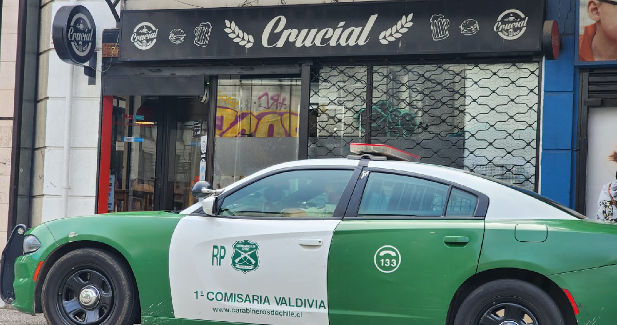 Sexto robo en menos de un mes: asaltan cafetería en galería del centro de Valdivia