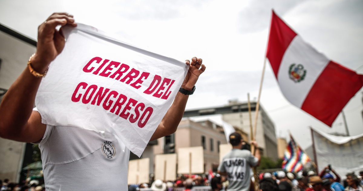 Perú al menos cinco ministros de Castillo renuncian inmediatamente tras disolución del Congreso