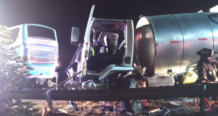 colisión camión buses Loncoche