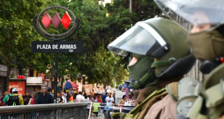 CNC por situación de Santiago: “Caminar por el centro es parecido a un tour por el far west”