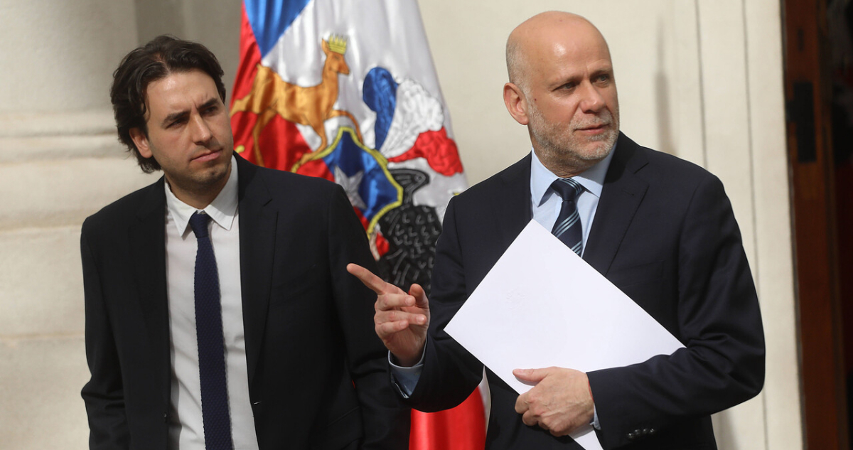 Partidos comienzan a barajar nombres para integrar comité de expertos en medio de dudas por sueldo