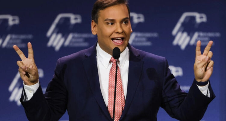 El congresista de EEUU que mintió en su currículum y aseguró que su madre había muerto en el 11S