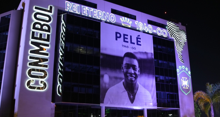 La Conmebol planea rendir homenaje a Pelé en Copa Libertadores y Sudamericana 2023.