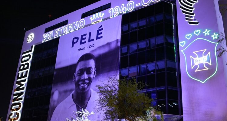 Conmebol homenajeó con emotivo video a Pelé.