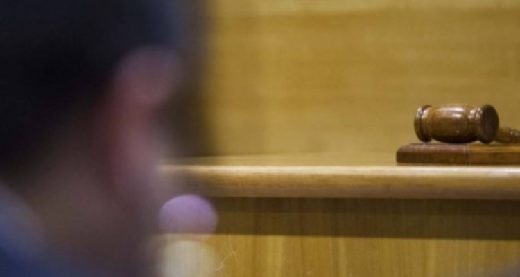 16 años de prision para carpitero que atacaba sexualmente de dos ahijadas en punta arenas