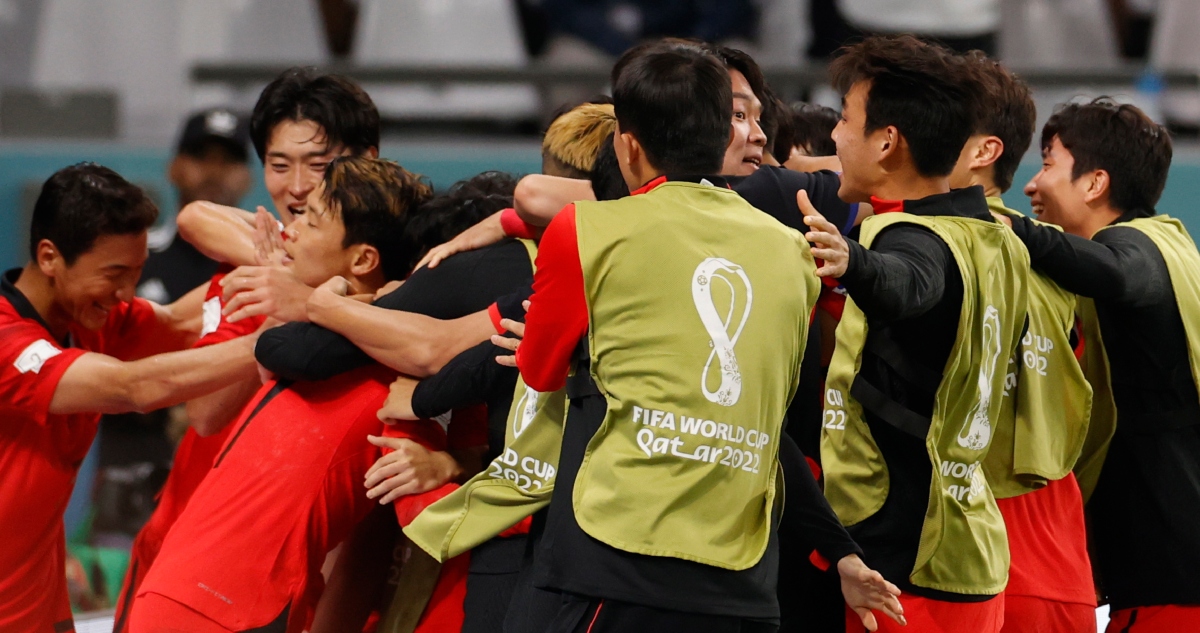 Corea del Sur vence a Portugal y se clasifica a los octavos de final del Mundial de Qatar.