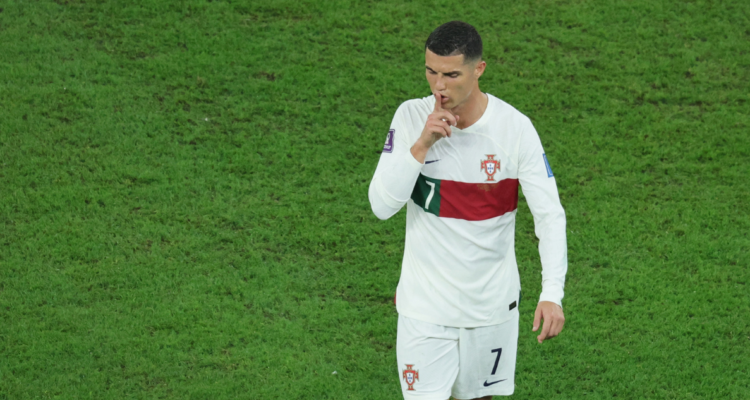 Cristiano Ronaldo habla sobre sus polémicos gestos ante Corea del Sur.