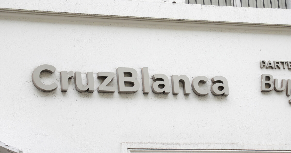 cruz blanca