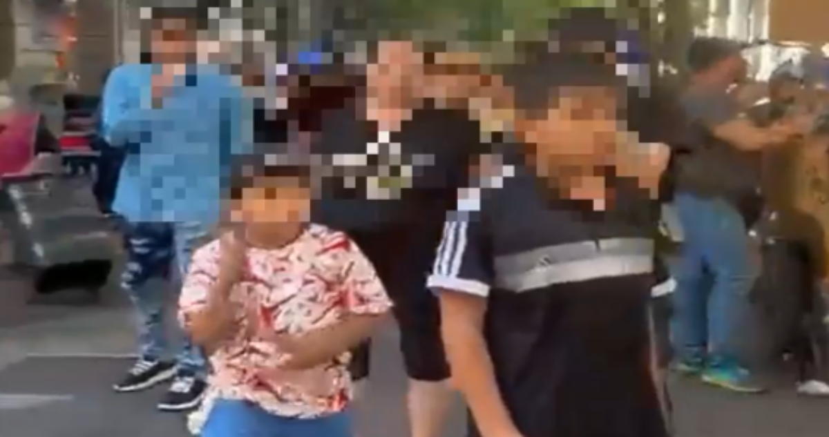 “Me defendieron”: ambulante del centro de Santiago explica por qué sus hijos portaban cuchillos