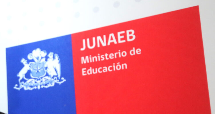 Logo de Junaeb, demandada por DeliBest