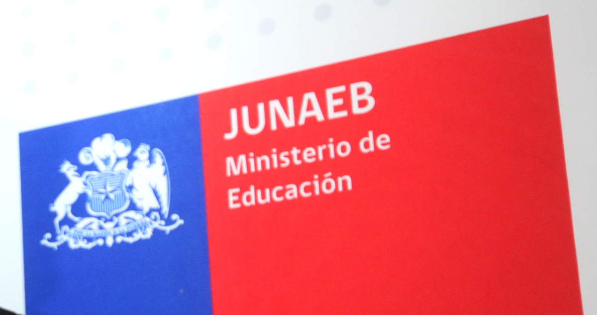 Logo de Junaeb, demandada por DeliBest