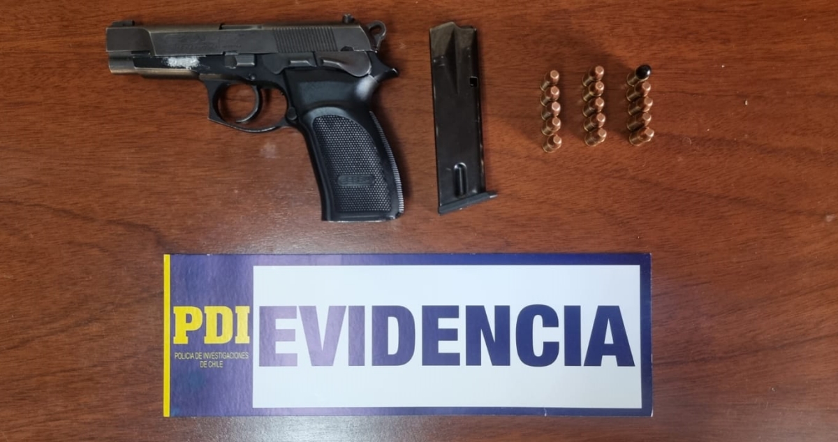 Detective frustra robo contra su domicilio en Padre Hurtado: hay dos detenidos
