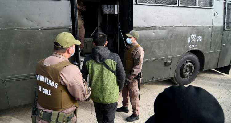 Hombre intenta robar domicilio y agrede a carabineros en Mulchén: quedó en libertad