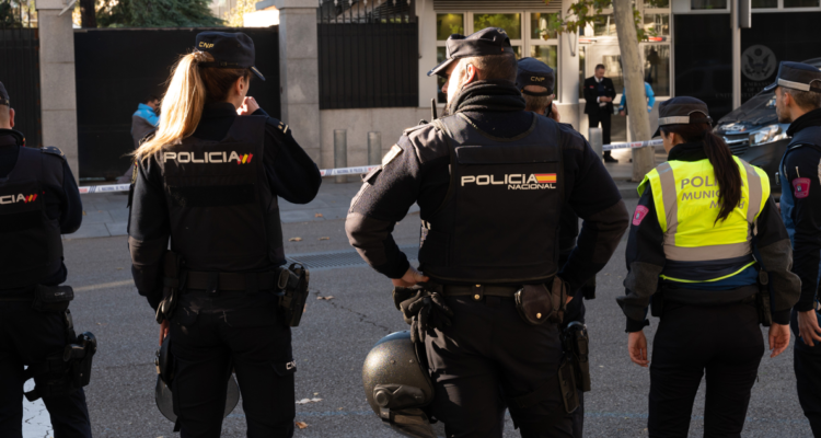 La Policía detona un sobre sospechoso para la embajadora de EEUU en Madrid