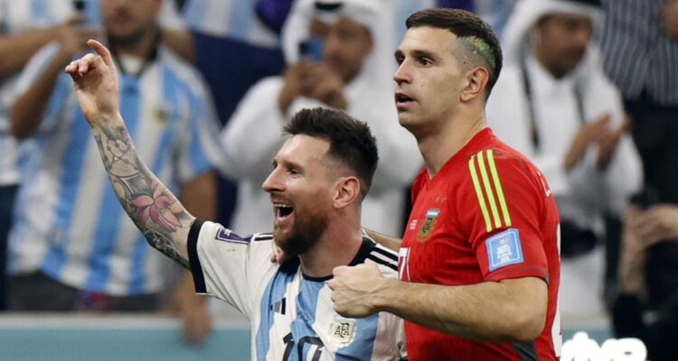 Kun Agüero destapó lo que pensaron de ‘Dibu’ Martínez cuando lo conocieron en la Albiceleste.