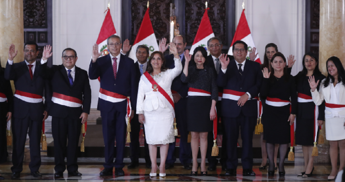 Dina Boluarte presenta a su gabinete en Perú: exfiscal anticorrupción será el primer ministro