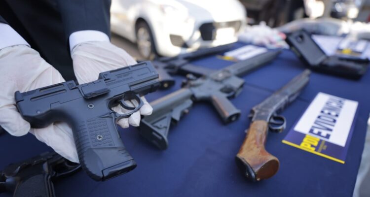 Desbaratan dos bandas familiares que se ponían de acuerdo para vender droga en San Bernardo