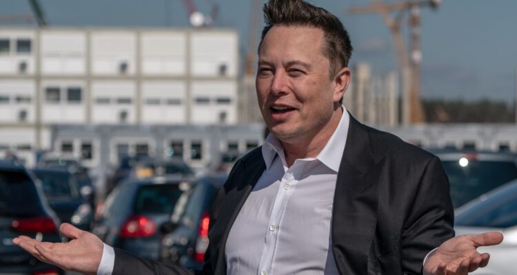 Reportan que Elon Musk instalaría fábrica de Tesla en América y que optaría por una zona “con litio”
