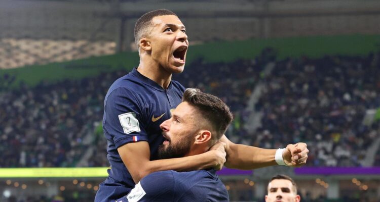 Deschamps más feliz que nunca con Mbappé