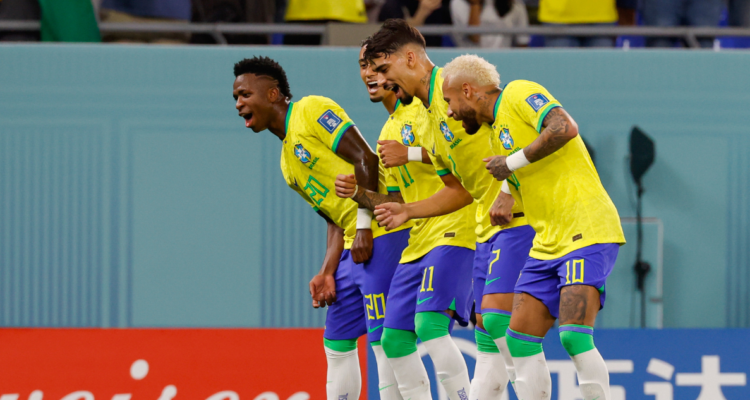 Brasil ya golpea en los octavos de final ante Corea del Sur.