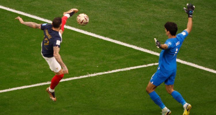 Francia golpea primero en la semifinal ante Marruecos.
