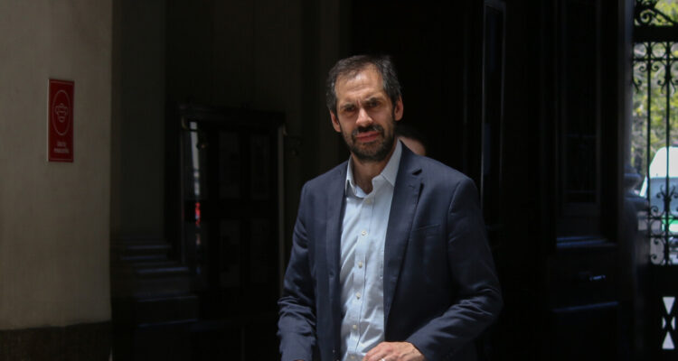 Ministro Grau insiste en rechazo del Gobierno al sexto retiro