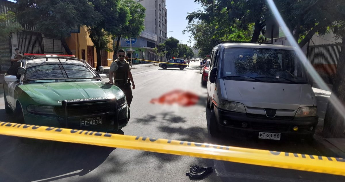 Hombre muere apuñalado en plena vía pública del Barrio Yungay en Santiago