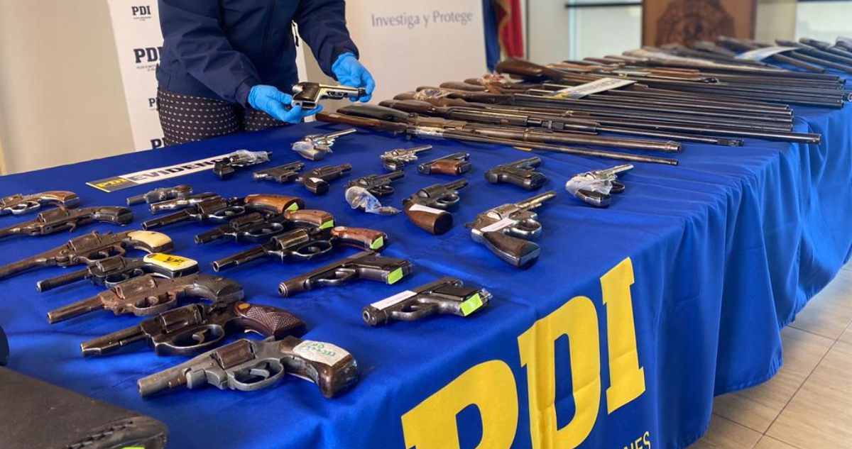 PDI recupera 60 armas de fuego irregulares en Los Ángeles: dueños habían fallecido