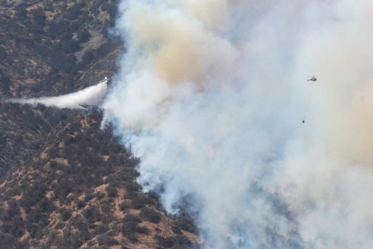 Último reporte: Onemi mantiene Alerta Roja por 8 incendios forestales en combate