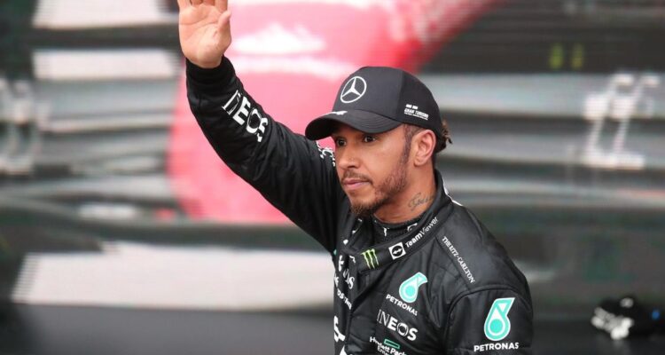 Lewis Hamilton piso suelo chileno y pasará Año Nuevo en la Antártida