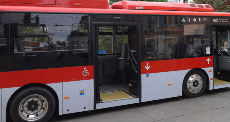 Parlamentarios por licitación de transporte en Valparaíso