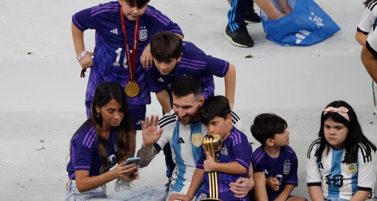 Lionel Messi confirmó que continuará en la selección de Argentina
