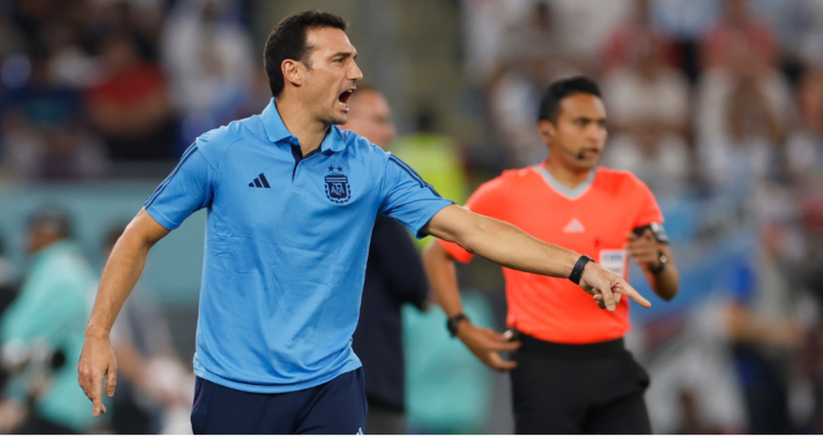 Lionel Scaloni se enfurece por tener que jugar en dos días ante Australia.