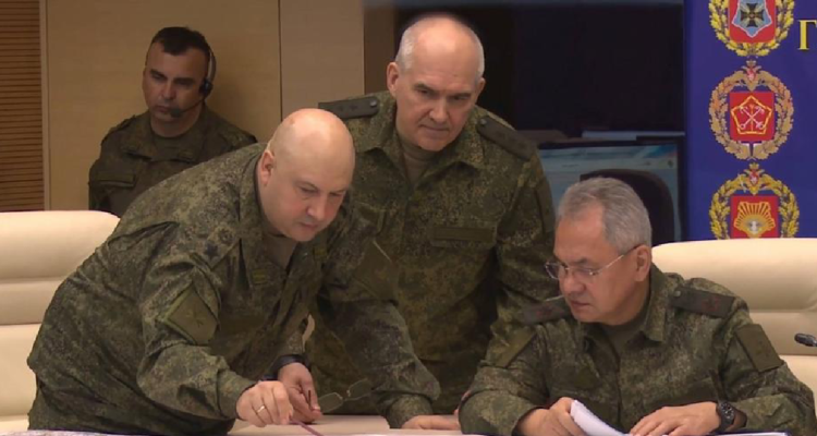 Ministro de Defensa ruso llega al frente de batalla en Ucrania advierten escalada del conflicto