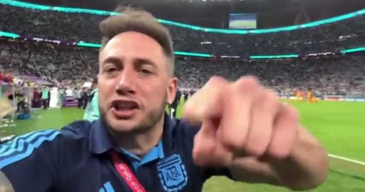 Momo deja de ser la voz de Argentina en el Mundial.