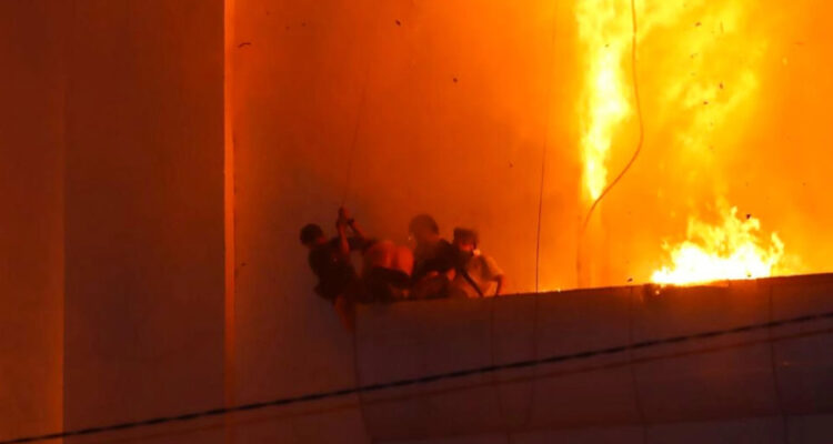 Una decena de muertos y 30 heridos deja incendio en hotel-casino de Camboya