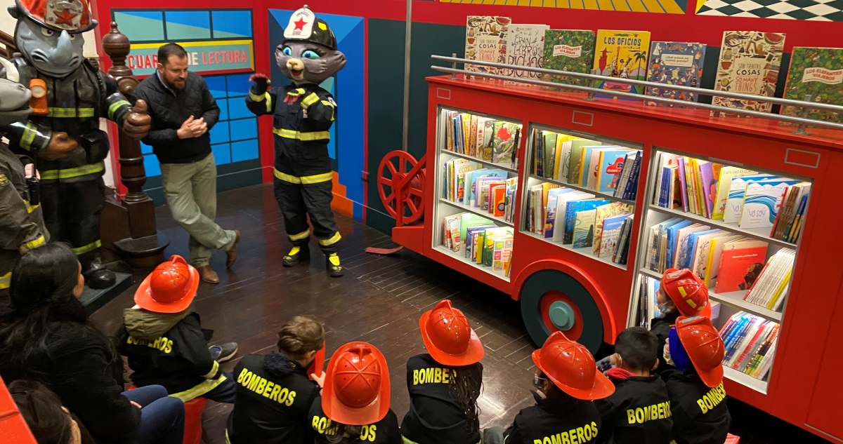 Museo de Bomberos reinaugura el Cuartel de Lectura para el fomento lector de la primera infancia