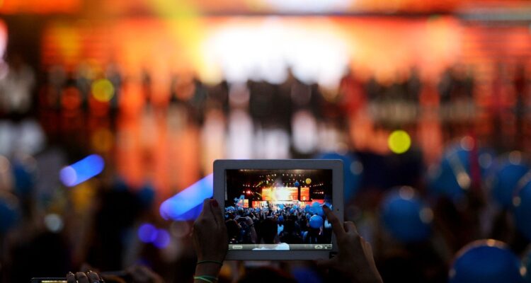 11.500 quejas: Sernac busca que productora compense a afectados por cancelación de festival de K-Pop