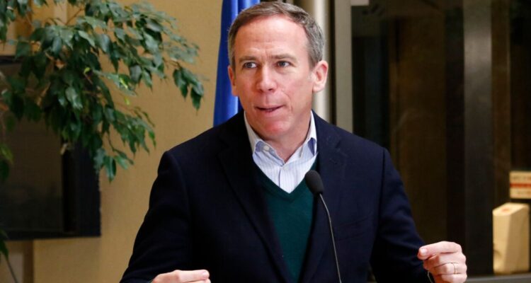 Oposición advierte con no firmar nuevo acuerdo constituyente: acusan cambios en beneficio propio