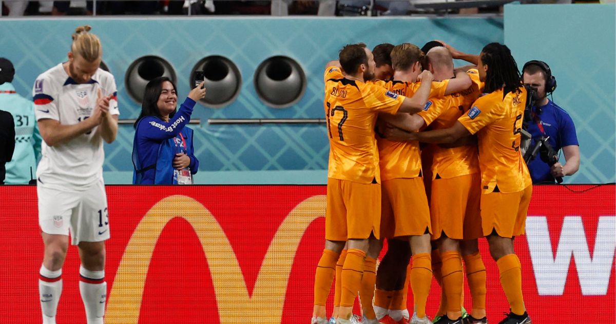 Países Bajos celebra un gol ante Estados Unidos (EEUU) en el Mundial
