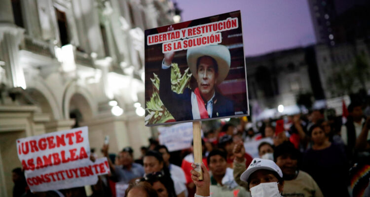 Protestas en favor de Pedro Castillo.