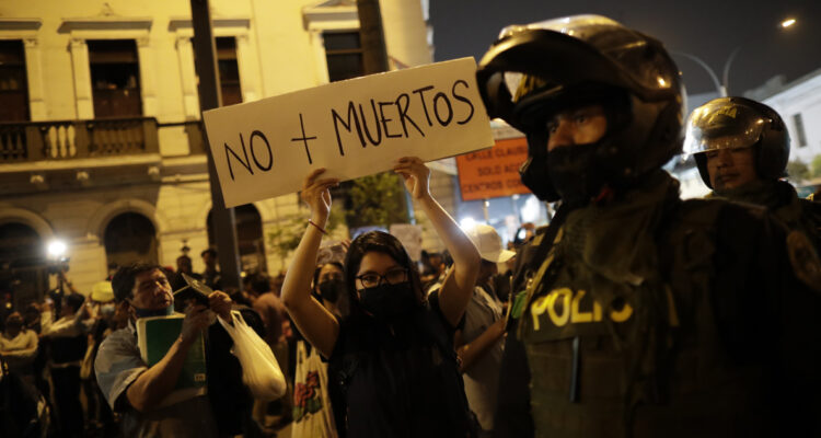 Gobierno de Perú anuncia reparaciones para familiares muertos en protestas