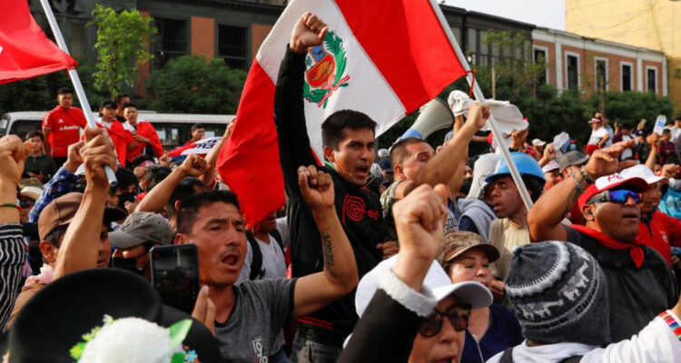 Perú cómo se mantienen una economía en crecimiento a pesar de la constante crisis política