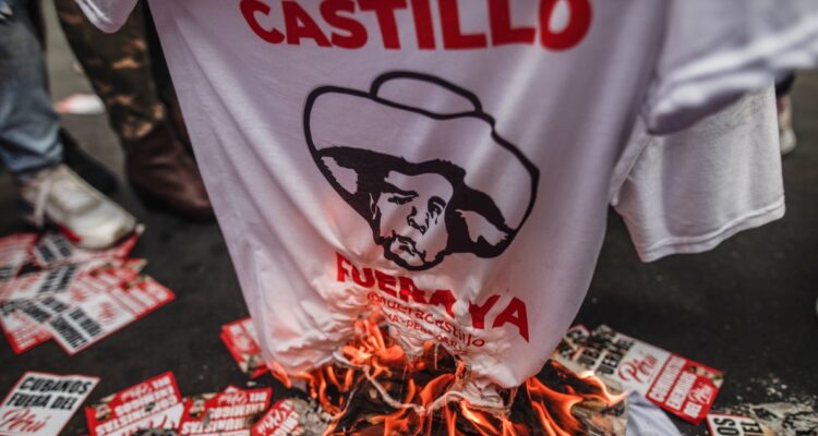 Una protesta contra Pedro Castillo.