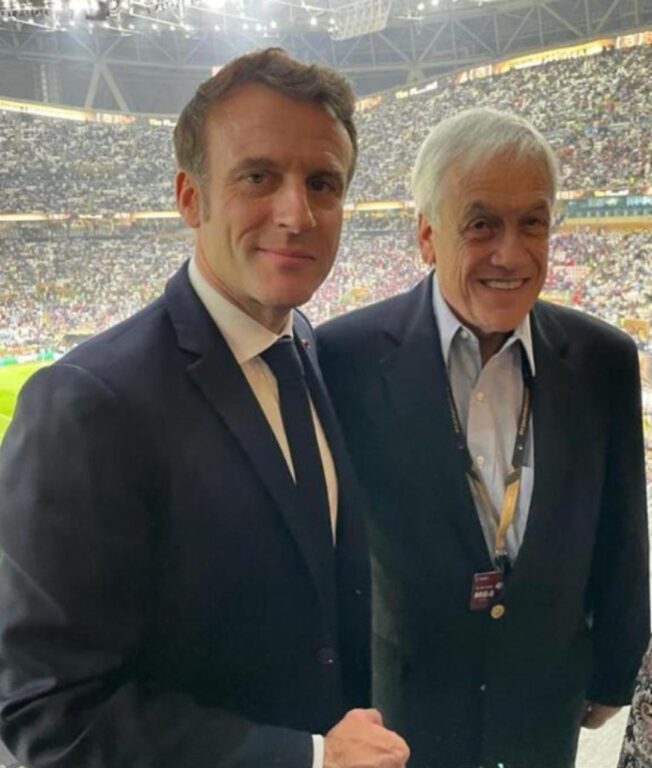 Macron junto a Piñera en la final de Qatar