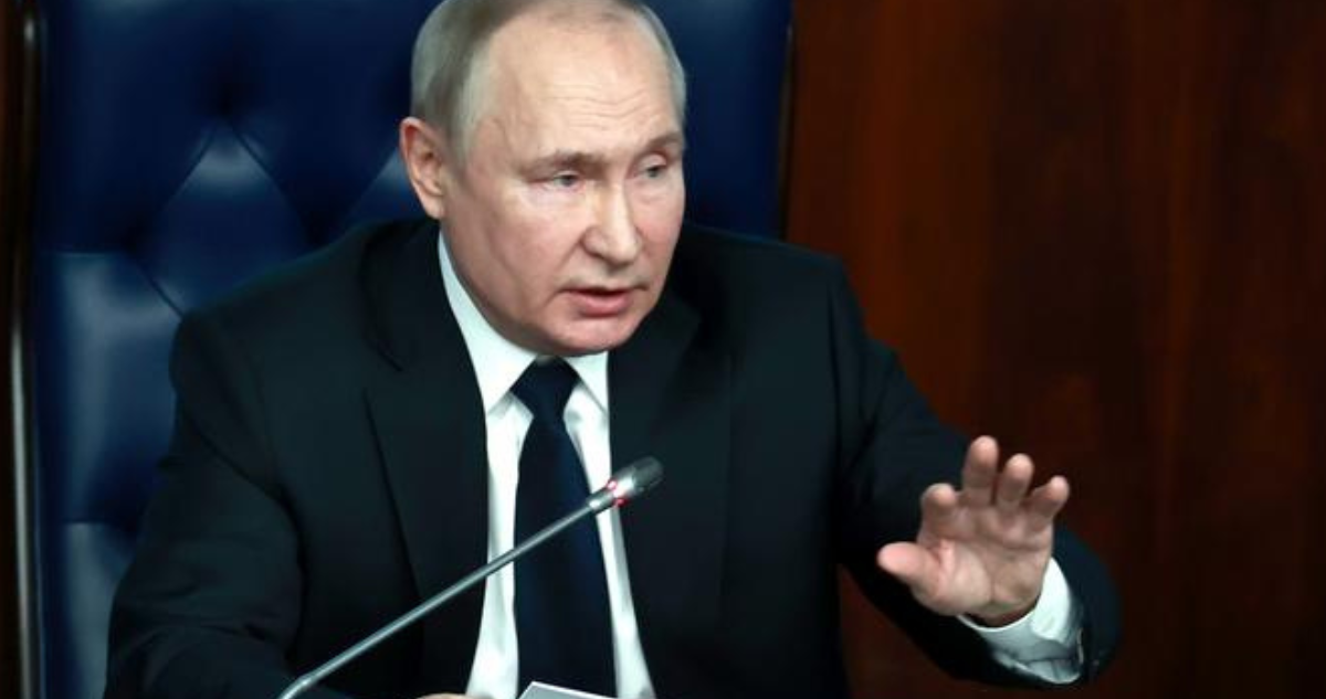 Vladimir Putin busca negociar para frenar guerra