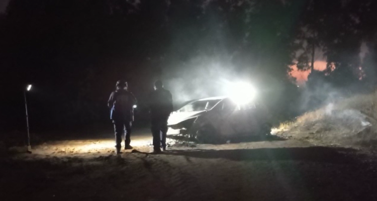 Sujetos balearon a Carabinero y quemaron su vehículo en Traiguén