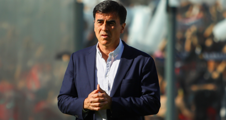 Gustavo Quinteros retornó a Chile luego de sus vacaciones.